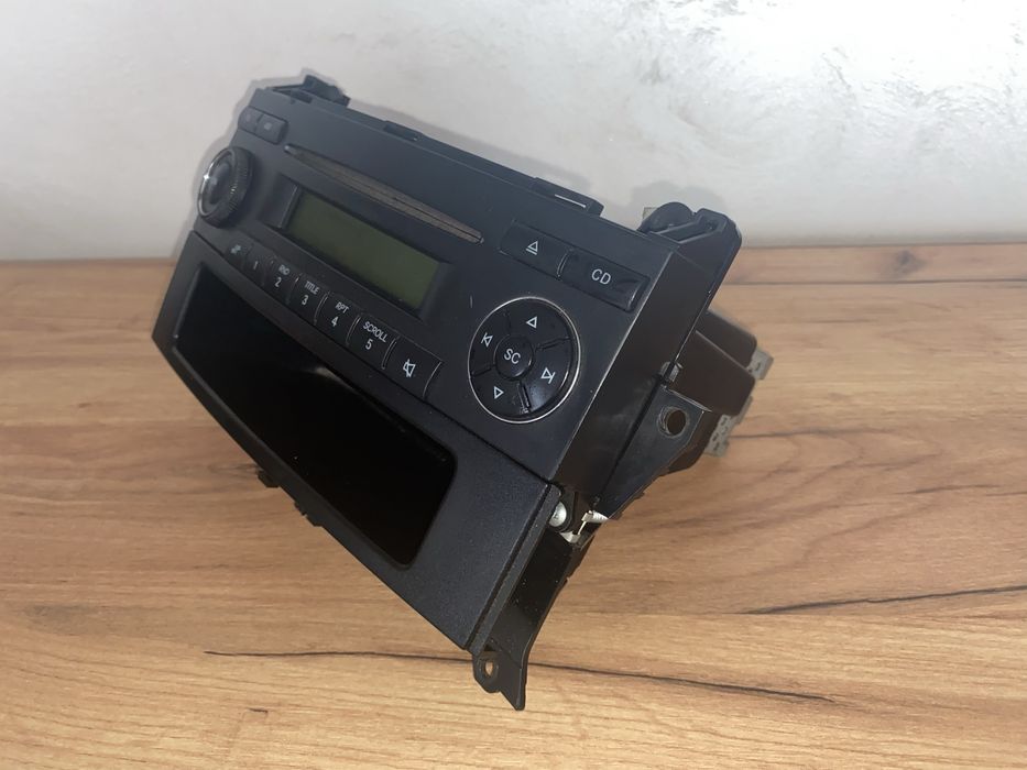 radio original de Mercedes-Benz pentru Mercedes-Benz Vito,
