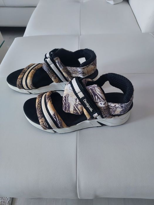 vand sandale dama ,in stare buna,produs de calitate, produs de import.
