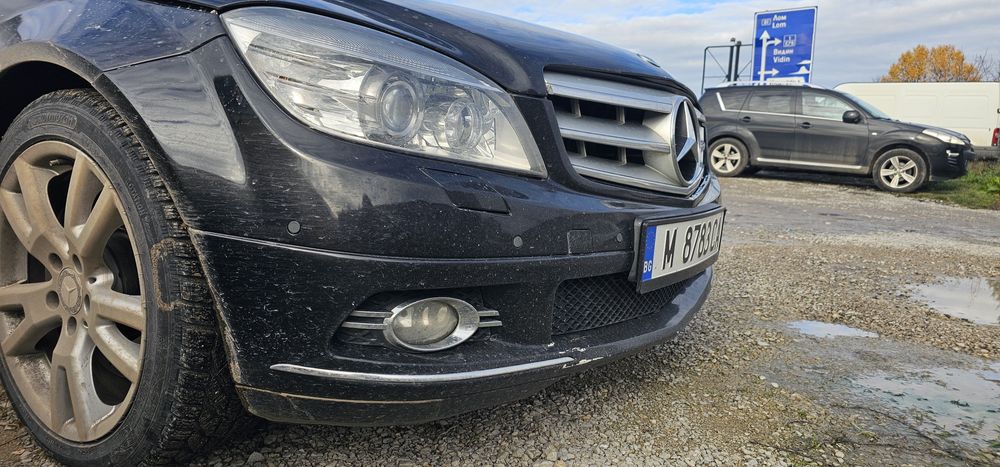 Предна броня Mercedes Benz w204