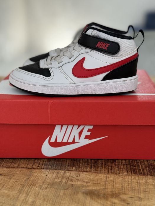 Детски кецове Nike 27 и 23,5