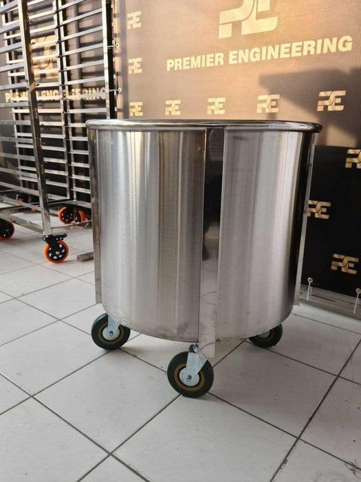 Ёмкость для теста. Нержавейка