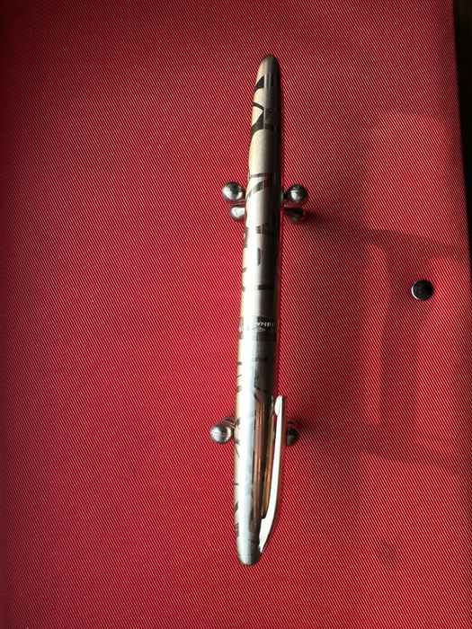 Stilou chinezesc white Feather NOS