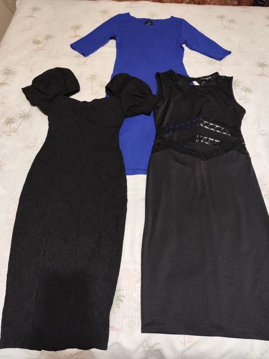 Платья юбки брюки вещи на р 38-40.