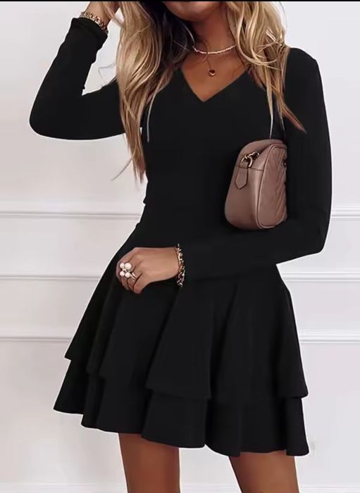 Нова елегантна дамска рокля размер М