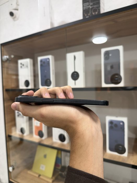 iPhone 15