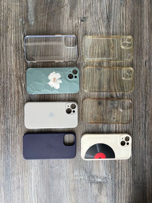 Чехлы на iPhone 14