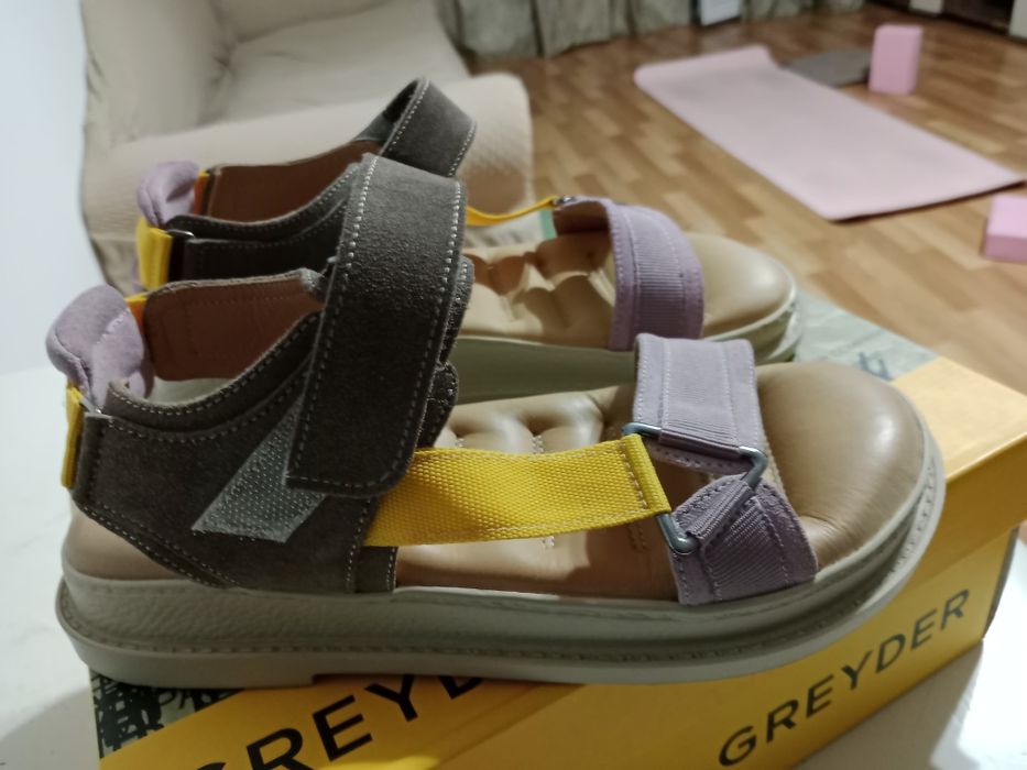 Сандалии Greyder
