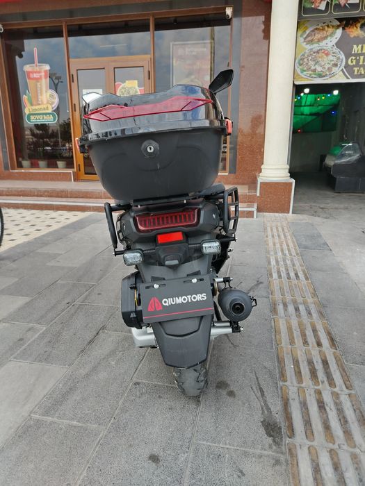Tank skuter 2025 yili xolati zo'r 1qol minilgan narxi 700$dolr