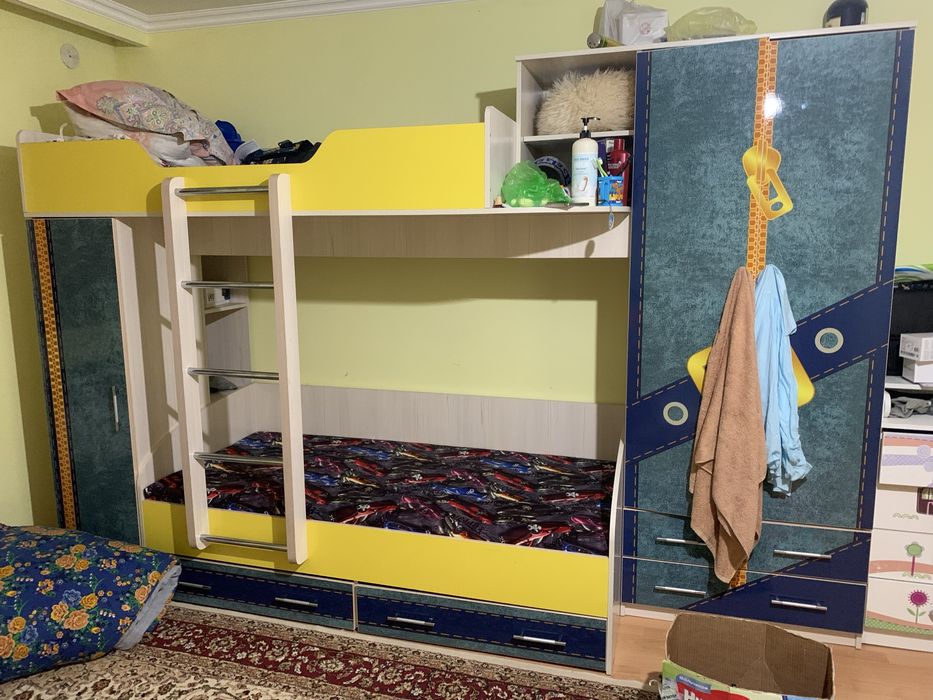 Двух яростная кровать