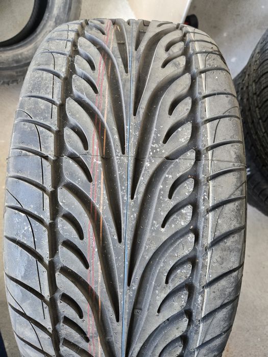 1 бр. Гума 255.45.18 DUNLOP