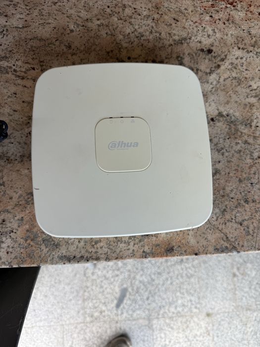 Dahua DHI- NVR4116-4KS2