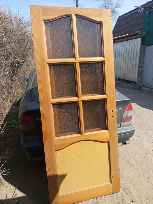 Продам двери б/у