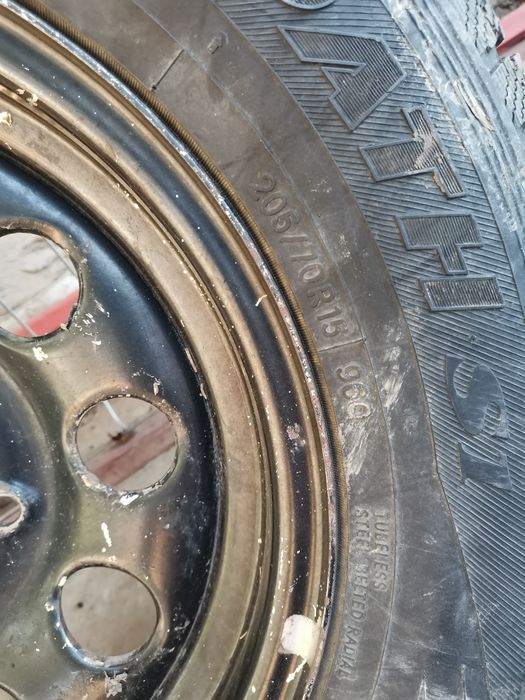 Roata 205/70 R 15 969