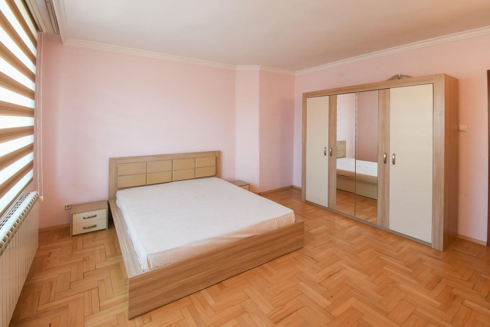 Дава се под наем Етаж от къща в София, Надежда 4 - 150 кв.м за 747.66 € - Снимка #10