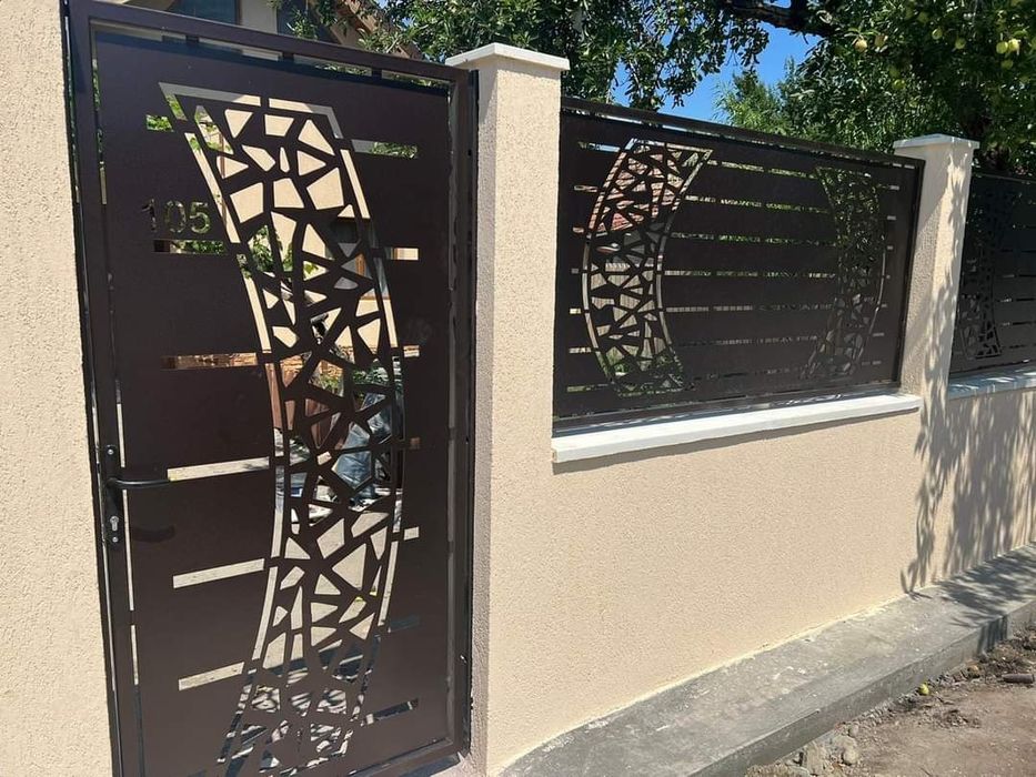 Capace/coame(caciuli-fundatie) gard