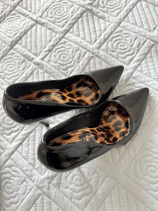 Продам туфли лодочки лакированный