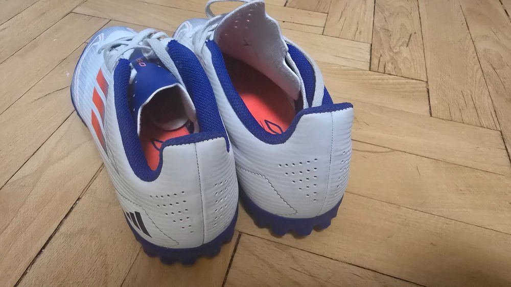 Стоножки Adidas 36.5  номер