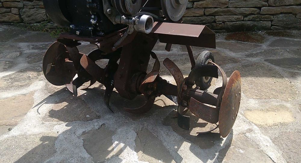 Българска мотофреза Болгар МБ5