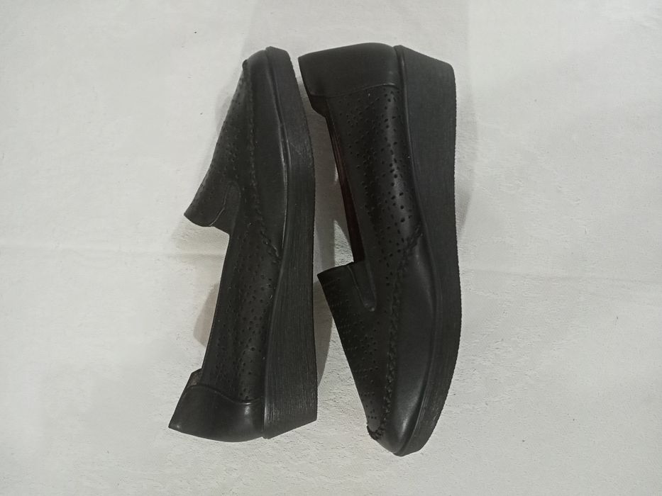 Новые женские туфли