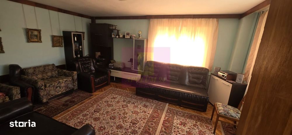 Casa de vanzare cu 6 camere in Busteni