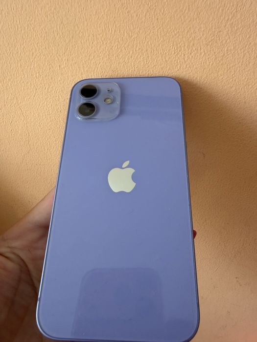 Iphone 12 128gb използван