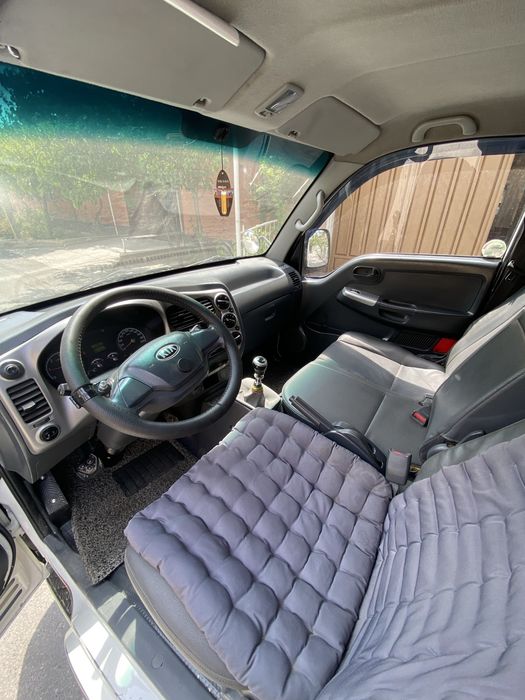 Продам KIA BONGO грузовой
