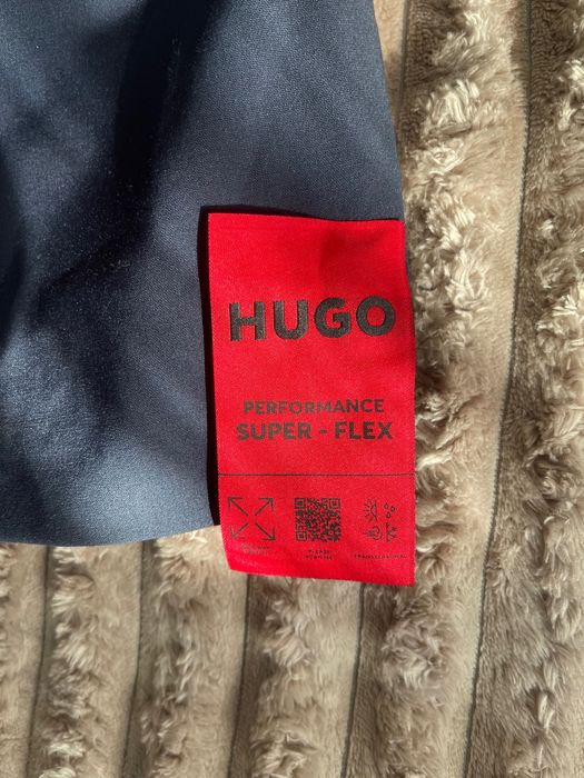 Costum Hugo mărimea 54