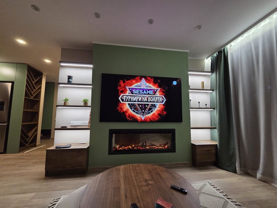 Продава  спешно чисто нов, луксозен мансарден четиристаен апартамент