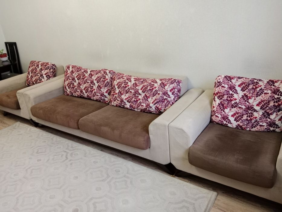 Диван в хорошем состояний