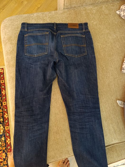 Продам джинсы Tommy Hilfiger