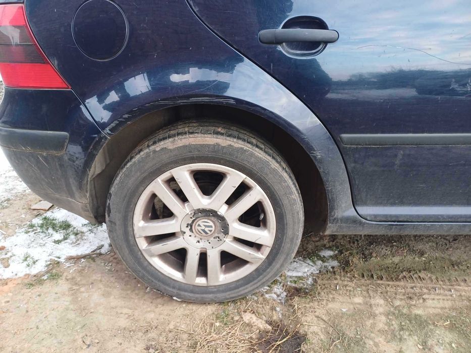 Голф 4 -1.4 бензин -САМО НА ЧАСТИ