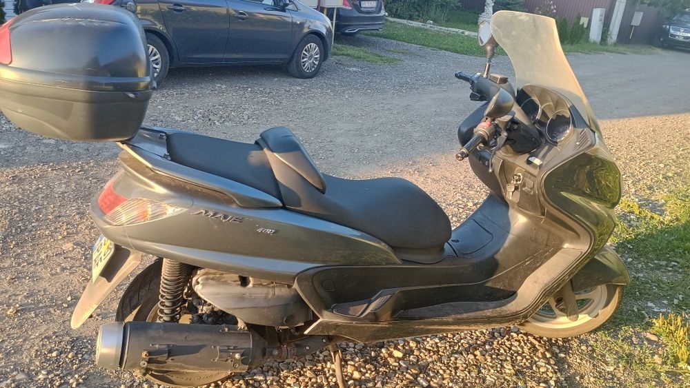 Vând Yamaha majesty 400