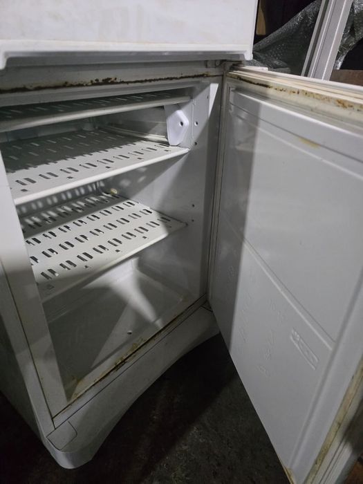 Продам стиральную машину и холодильник