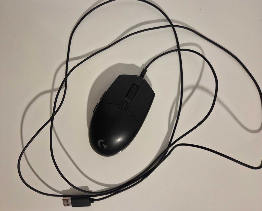 Logitech G203 Lightsync cu Probleme Scrollwheel