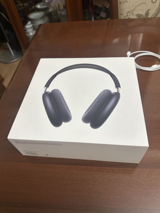 Apple AirPods Max (Space Gray) НОВЫЕ(не носил)