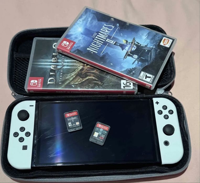 Nintendo Switch OLED