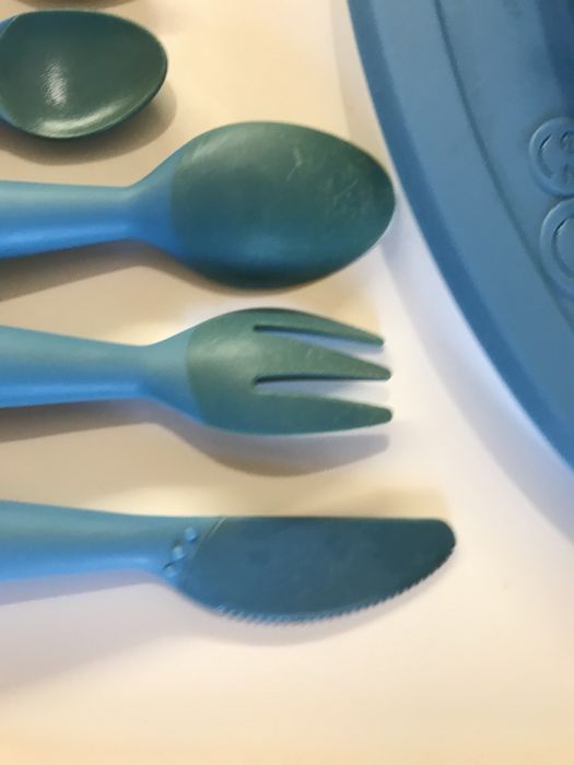 EZPZ силиконова посуда за захранване - чинийка и прибори
