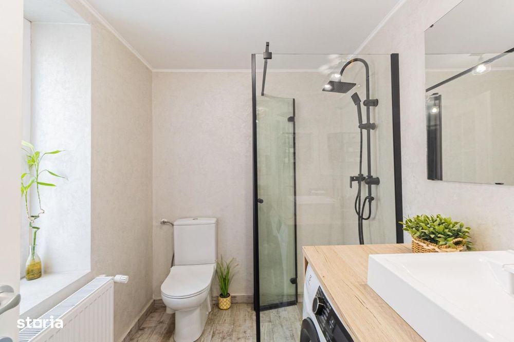 Apartament 4 camere cu cramă de 52 mp și loc de parcare-Str Lunga
