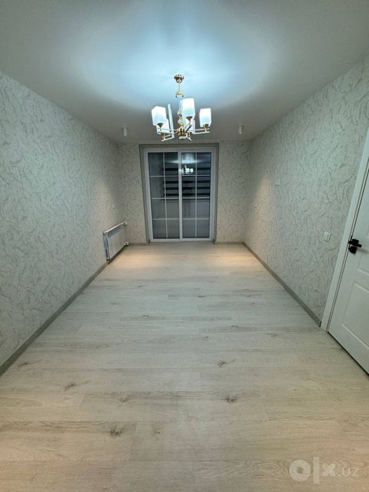 Срочно! 1/4/4 АйТи парк Мирзо Улугбек, кирпич 30м2, балкон1х6, 49500уе