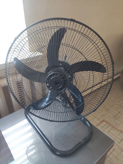 Вентилятор бытовой