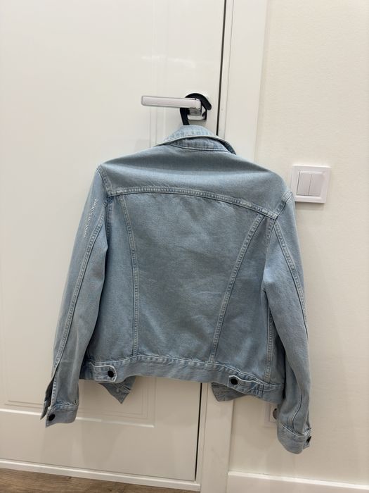 Куртка джинсовая