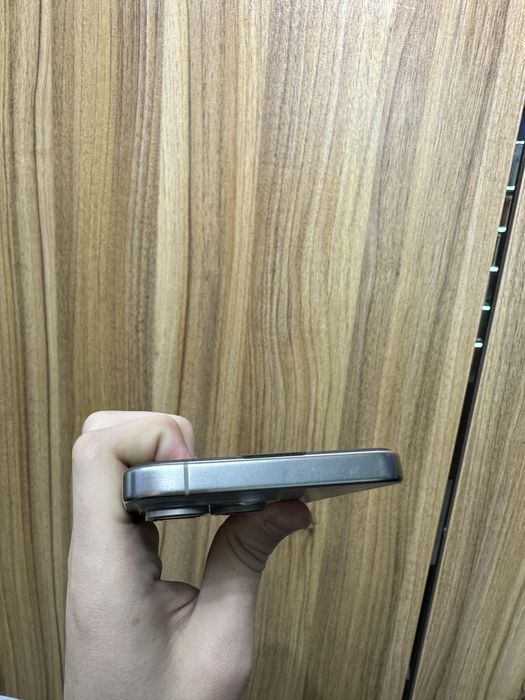 Iphone 15 pro max natural 256 gb 86% display