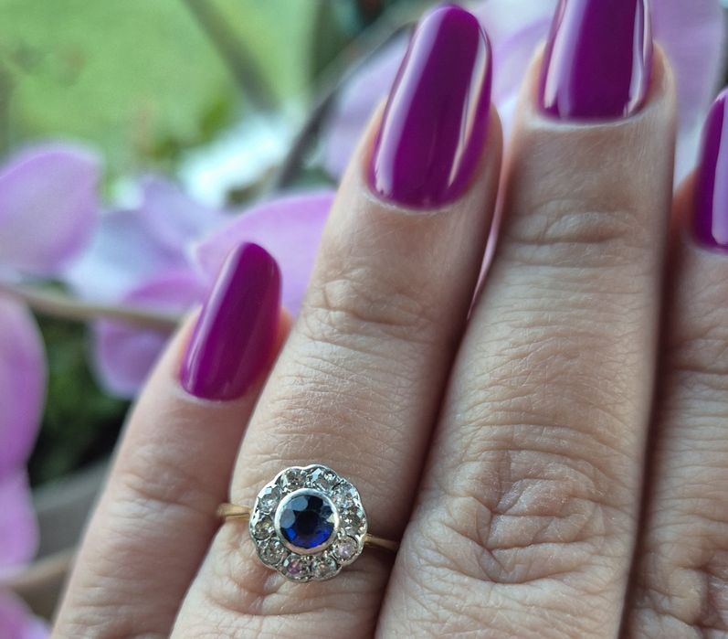 Inel din aur de 18K cu diamante naturale si safir