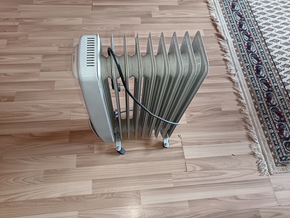 Calorifer electric cu termostat