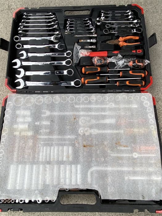 Набор ключей продаю