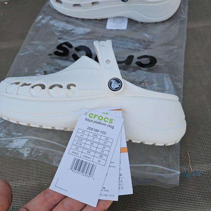 Crocs baya clog size 37-38 new with bag
