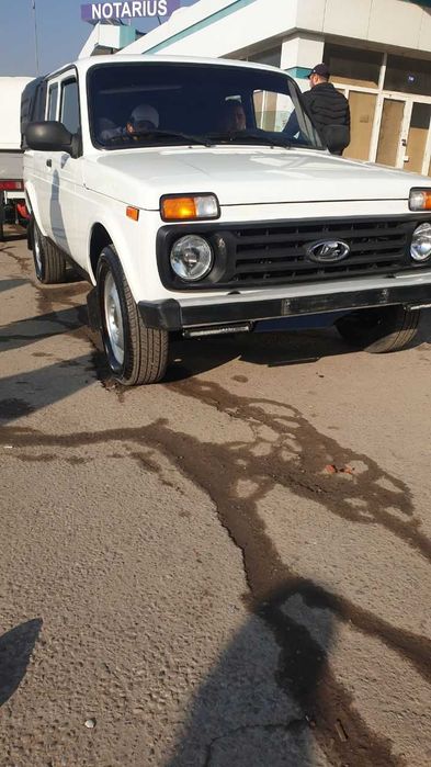 Нива пикап сотилади