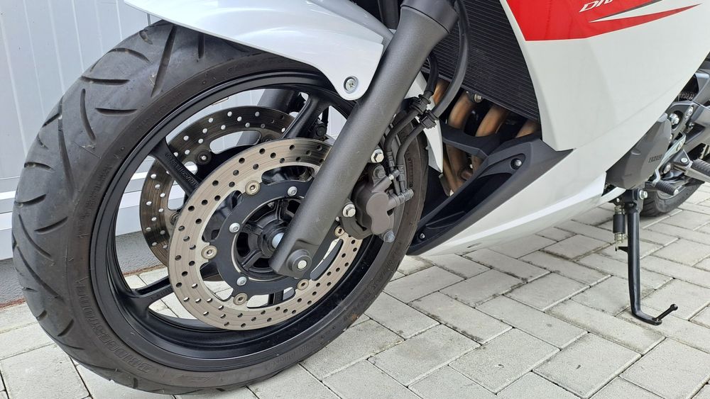 Yamaha XJ6 Diversion F 2013