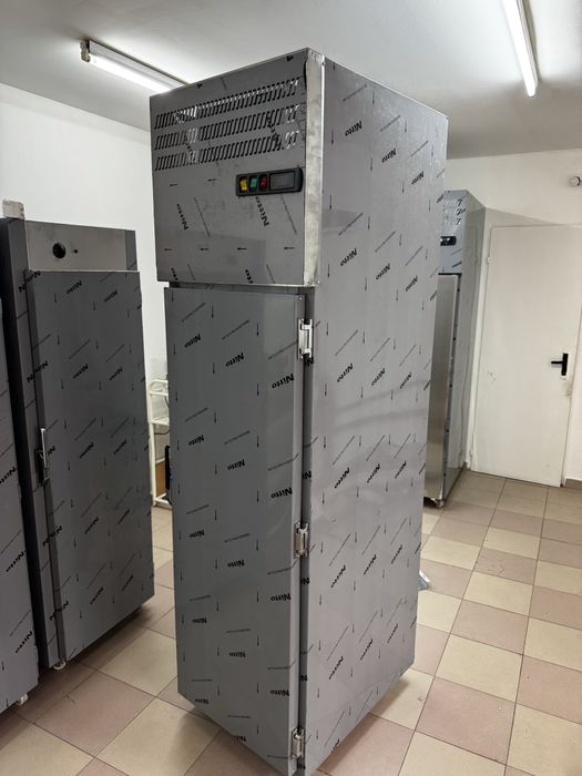 Хладилник за 20 тави