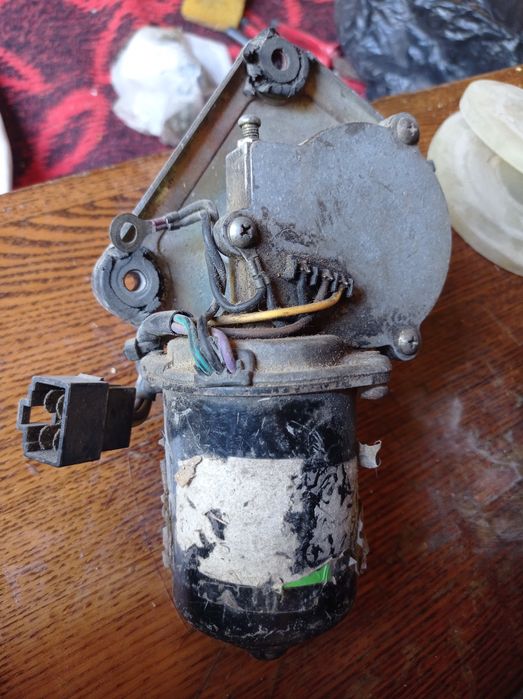 Матизни ойна артеткани дворникини моторчаси сотилади